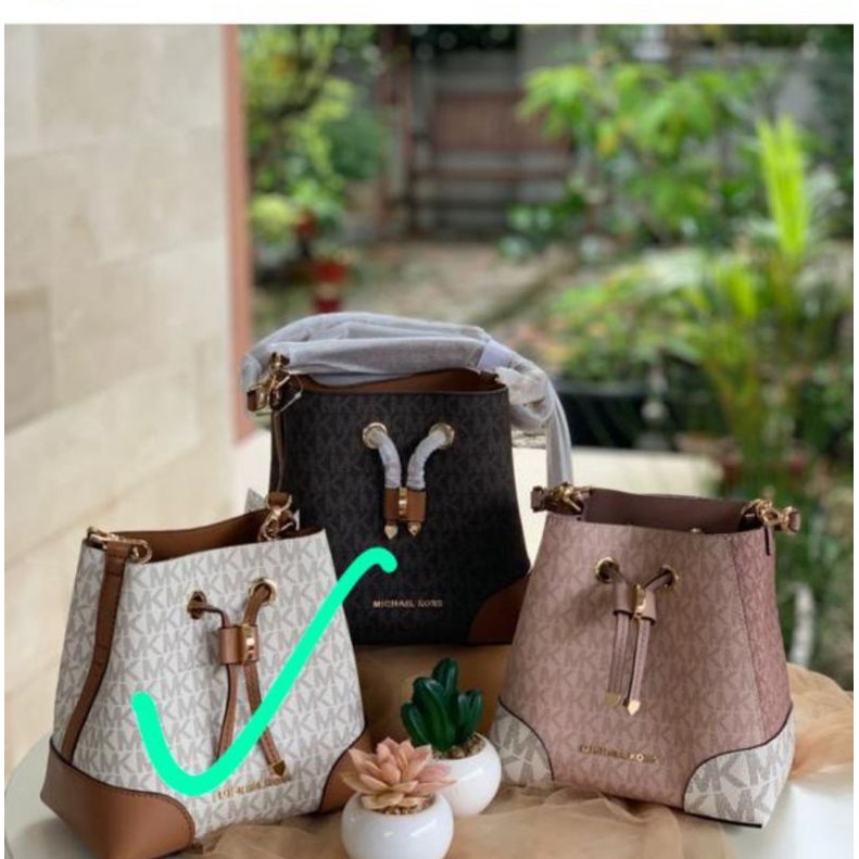 MK Mercer XS VANILLA