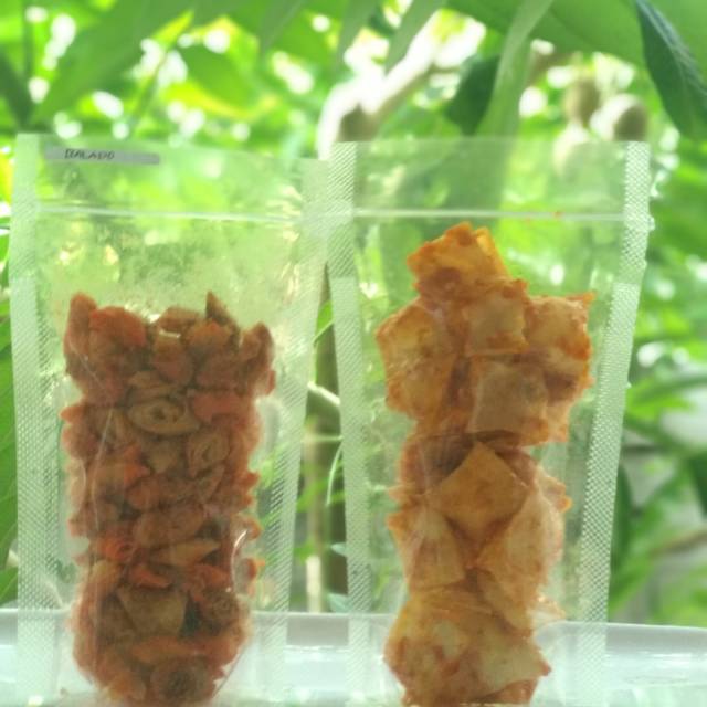 

Cemilan pangsit dan lumpia kriuk