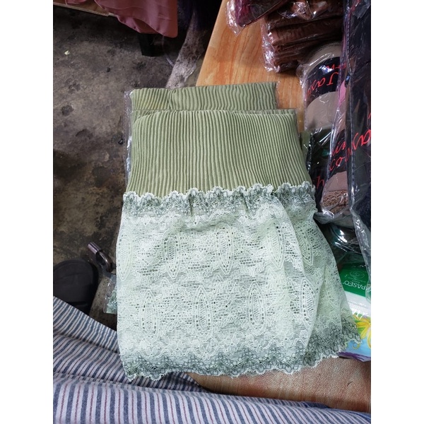 Pasmina  Plisket Prisket Renda Brokat brukat Impor/ Pasmina prisket  renda/model terbaru-Soft green senada