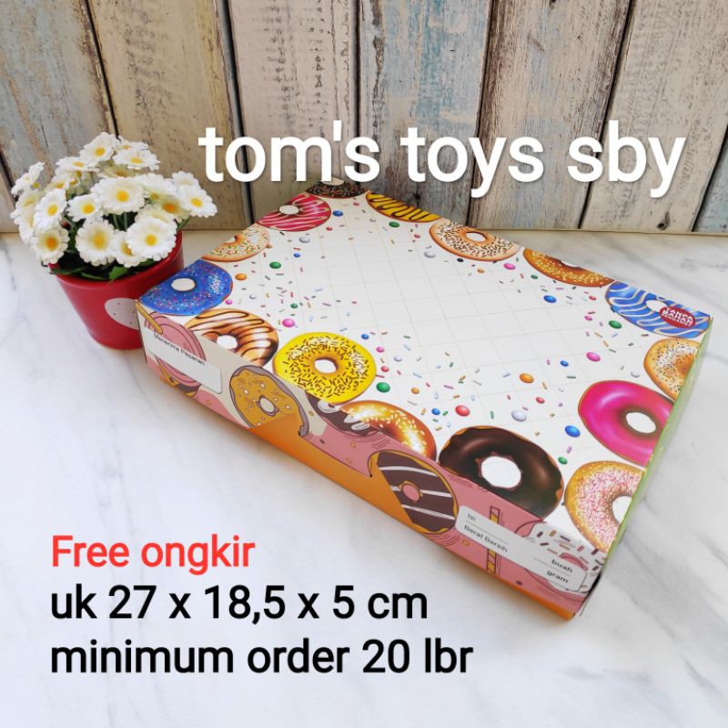 

Kotak Dus Donat 27 x 18,5 x 5 cm + laminating glossy tahan minyak ekonomis ( Eko )