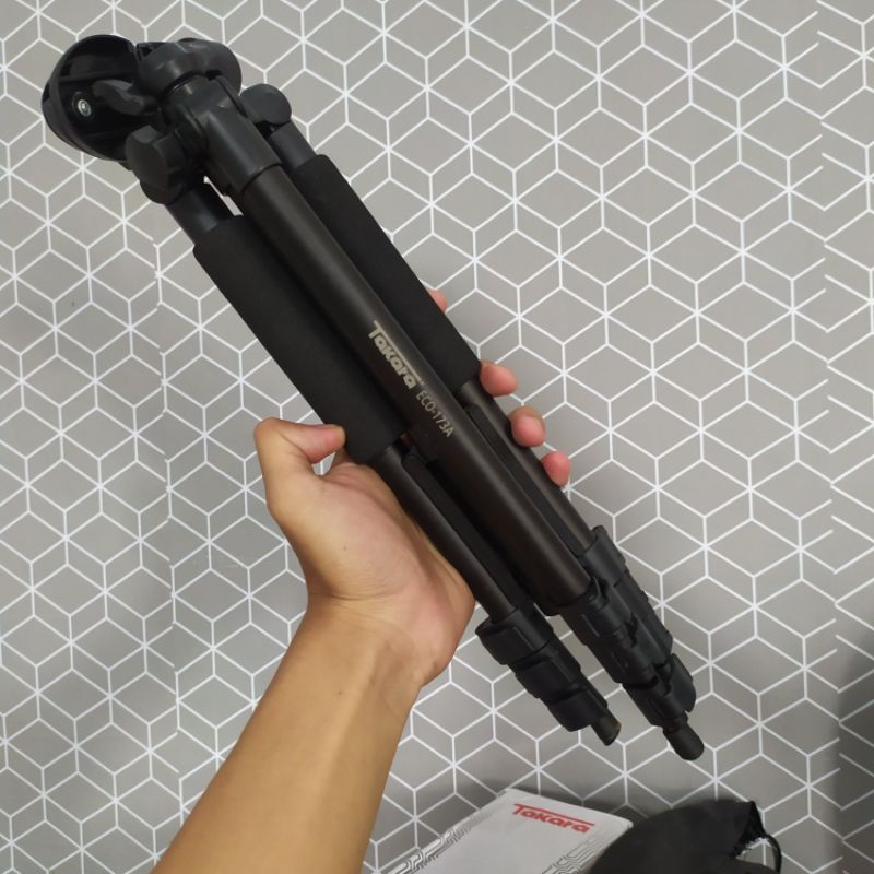 TRIPOD Takara ECO-173A
