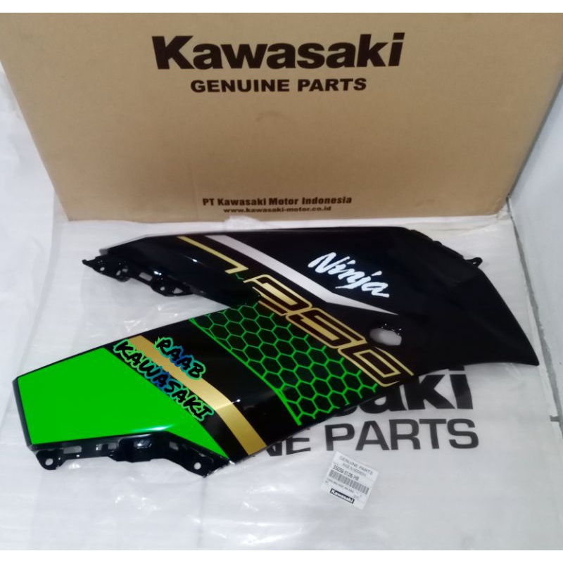 cover fering atas hitam stiker krt kiri ninja 250 rr mono original kawasaki