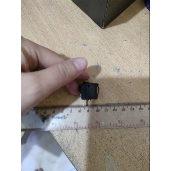 ROCKER SWITCH BULAT HITAM 2 PIN