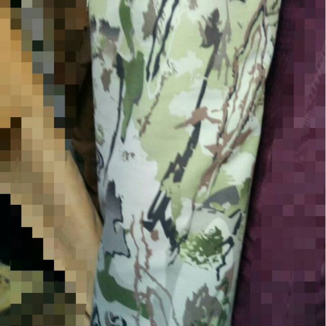 KAIN ARMY DORENG PUTIH HIJAU MUDA