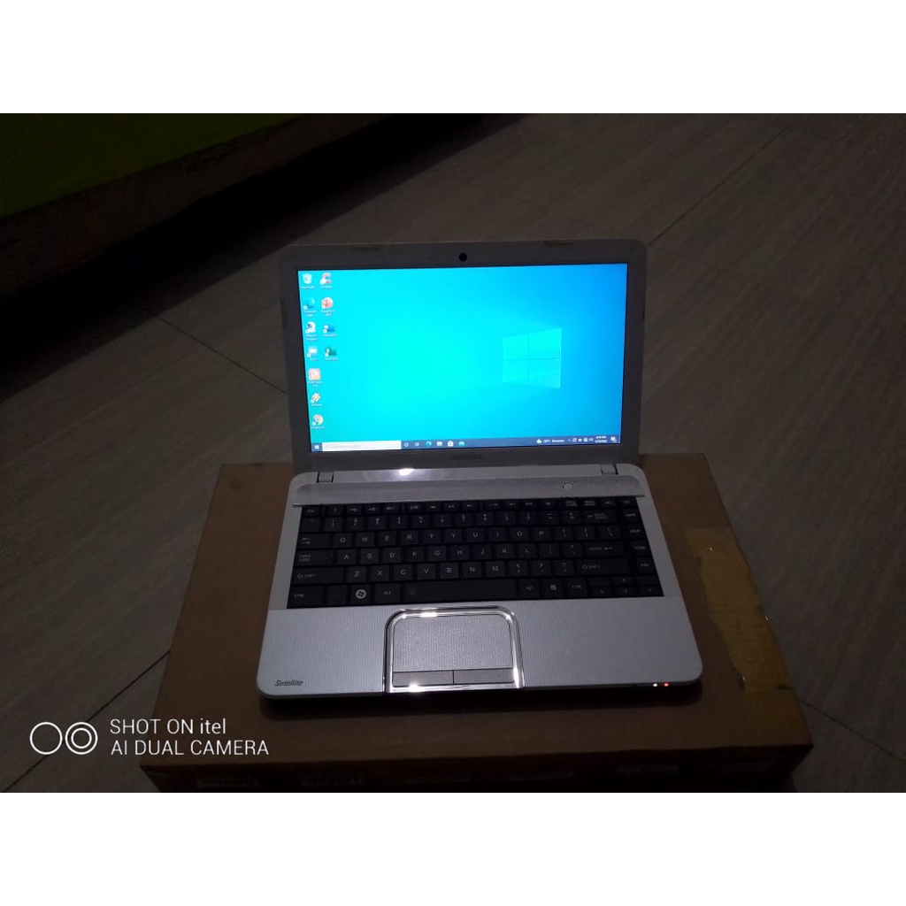 LAPTOP SECOND TOSHIBA CORE i3 RAM 4GB HDD 500GB  14 INCH GENERASI BARU WINDOWS10  SIAP PAKAI