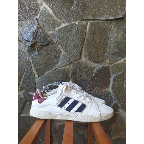 adidas vrx low size 42