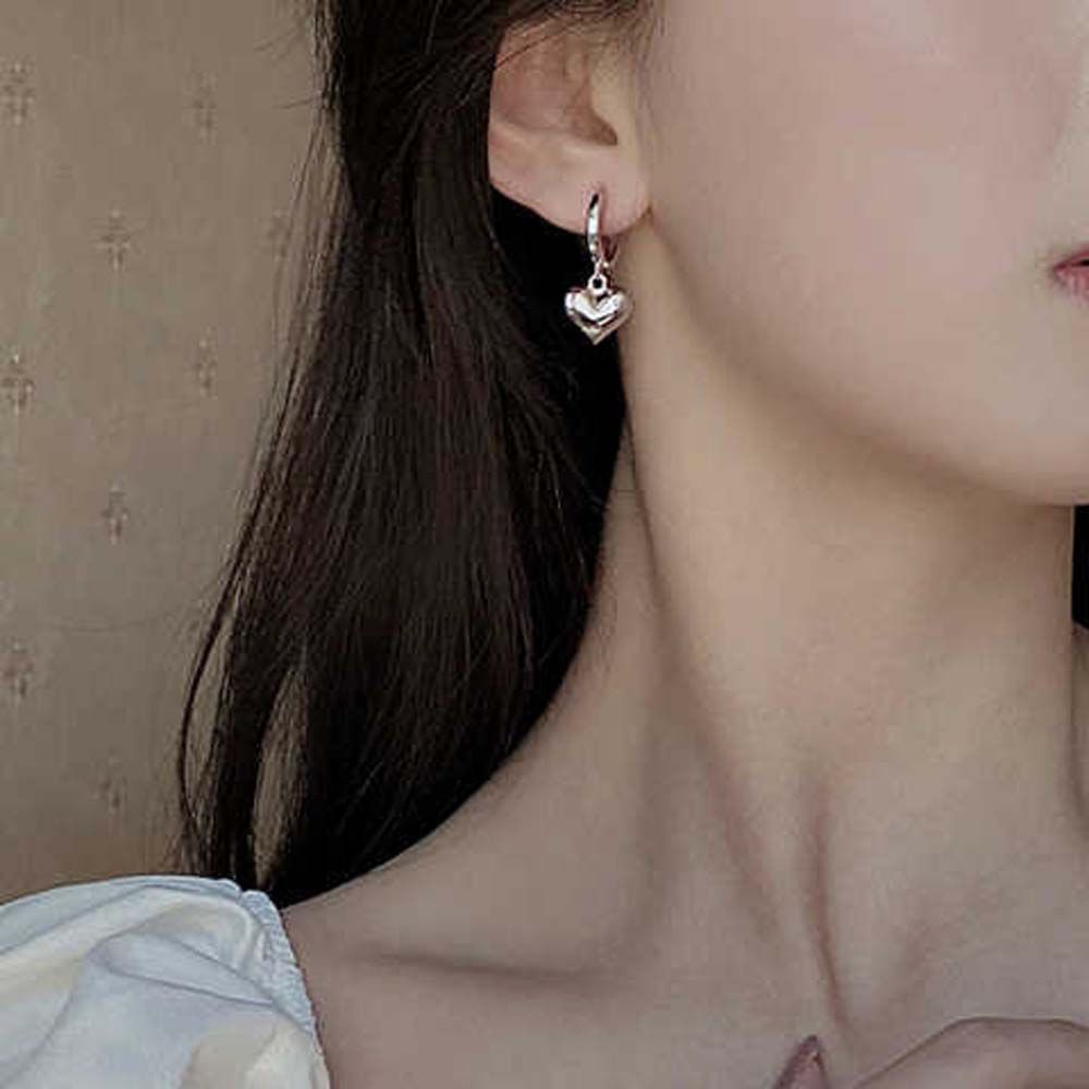 Anting Stud Liontin Hati Menjuntai Bahan Alloy Warna Silver Gaya Punk Korea Untuk Wanita