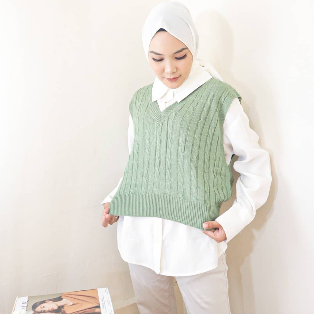 Rompi Rajut Kepang Vest knit Cable