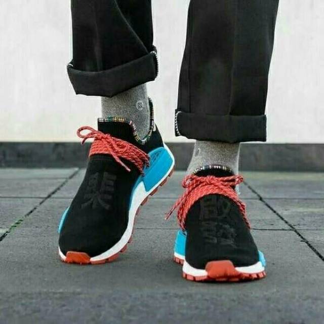 nmd human race inspiration black