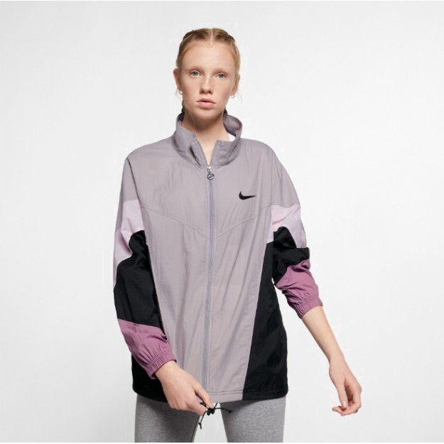 Nike flagship women sports jacket 