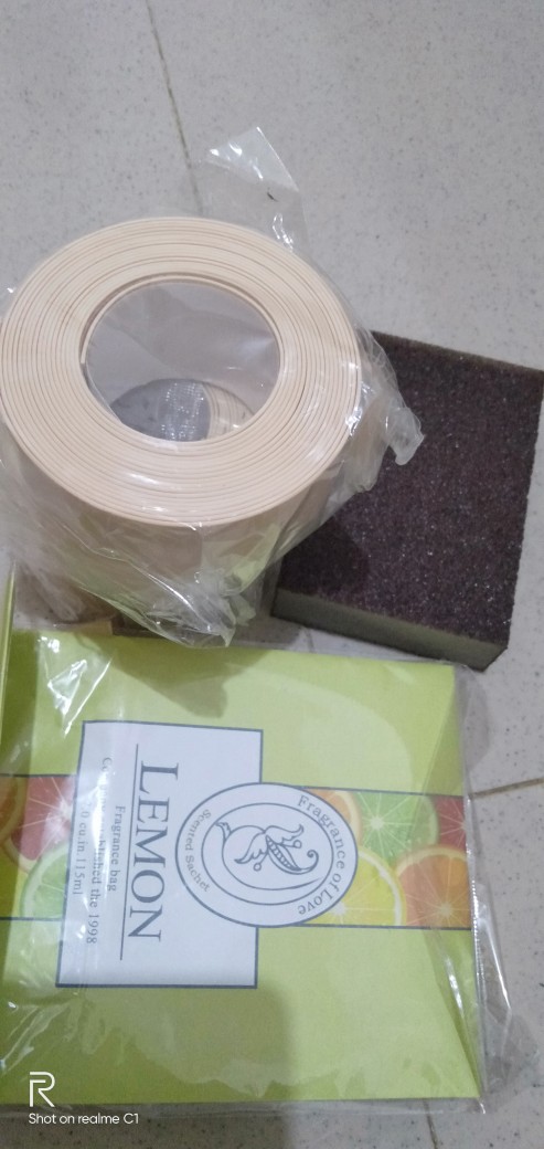 Pengharum Ruangan / Pewangi Gantung Lemari Laci / Parfum