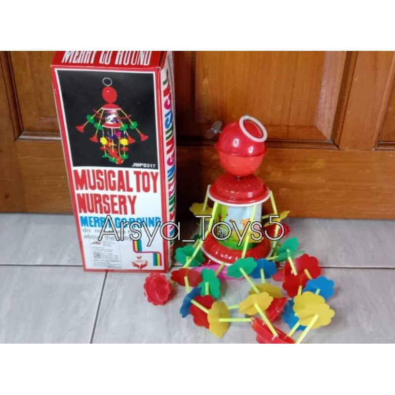 AT Musical Toys Nursery Merry Go Round Gyralemitting Instrument gantung mainan bayi