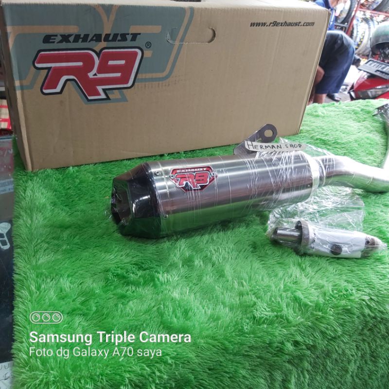 Knalpot R9 New Alpha Plus SS Series Fullsystem Vespa / Knalpot Vespa R9 New Alpha sprint prima iget 