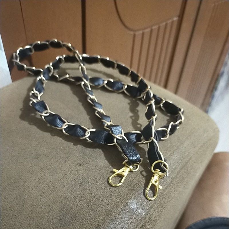 Tas Slempang Bahu Wanita Slingbag Rantai Kepang