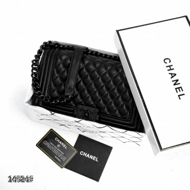 Selempang CHANEL LE BOY CLASSIC LAMBSKIN SO BLACK WITH BOX 14524*