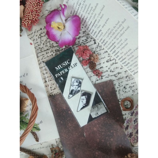 

menjual paper clip, paper clip musik, paper clip beethoven, paper clip lucu, paper clip karakter, klip kertas