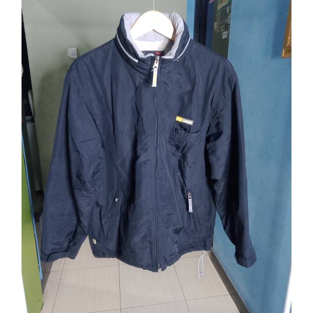 Jaket Outdoor Vans