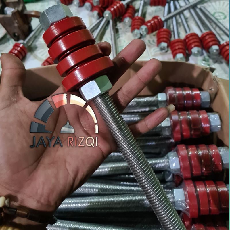 Treker komstir konis treker untuk memasang komstir