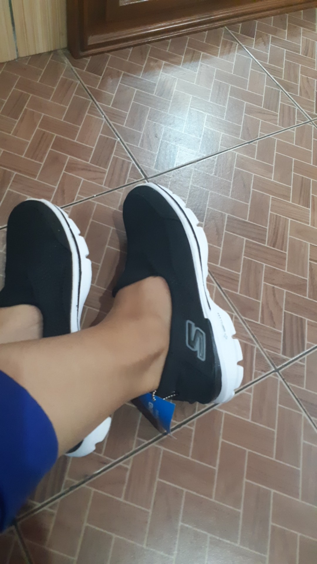 Sepatu Slip On Wanita. Sepatu Wanita Slip On. Sepatu Wanita Murah. Sepatu Batik Wanita. Sepatu