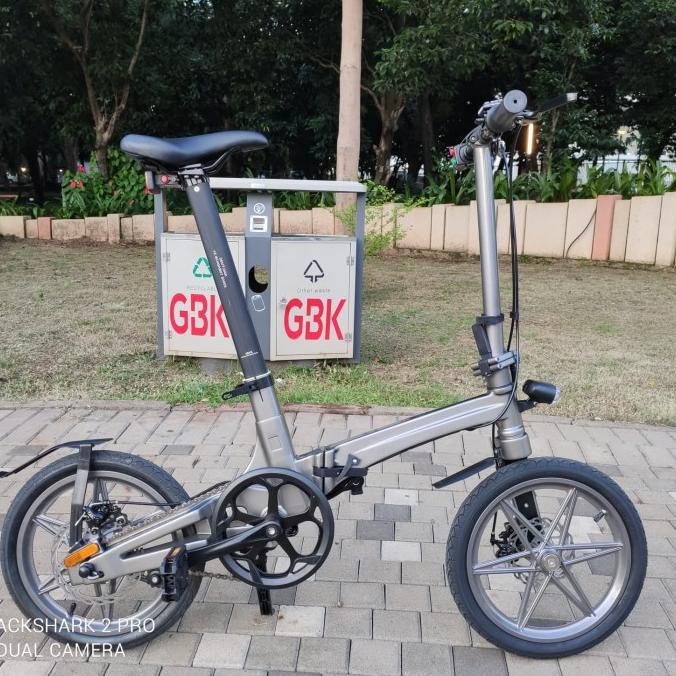 Electric Scooter / Sepeda Lipat Listrik The One Vs Qicycle