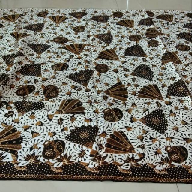 Batik tulis sogan