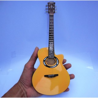 Download 100+ Gambar Gitar Miniatur Paling Baru 