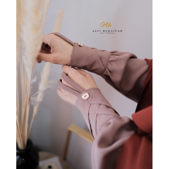 Gamis Set Daisy by Alfi Huraiyah