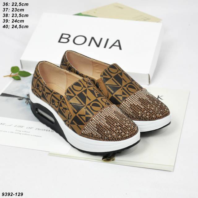 SEPATU SLIP ON WEDGES BONIA 9392-129