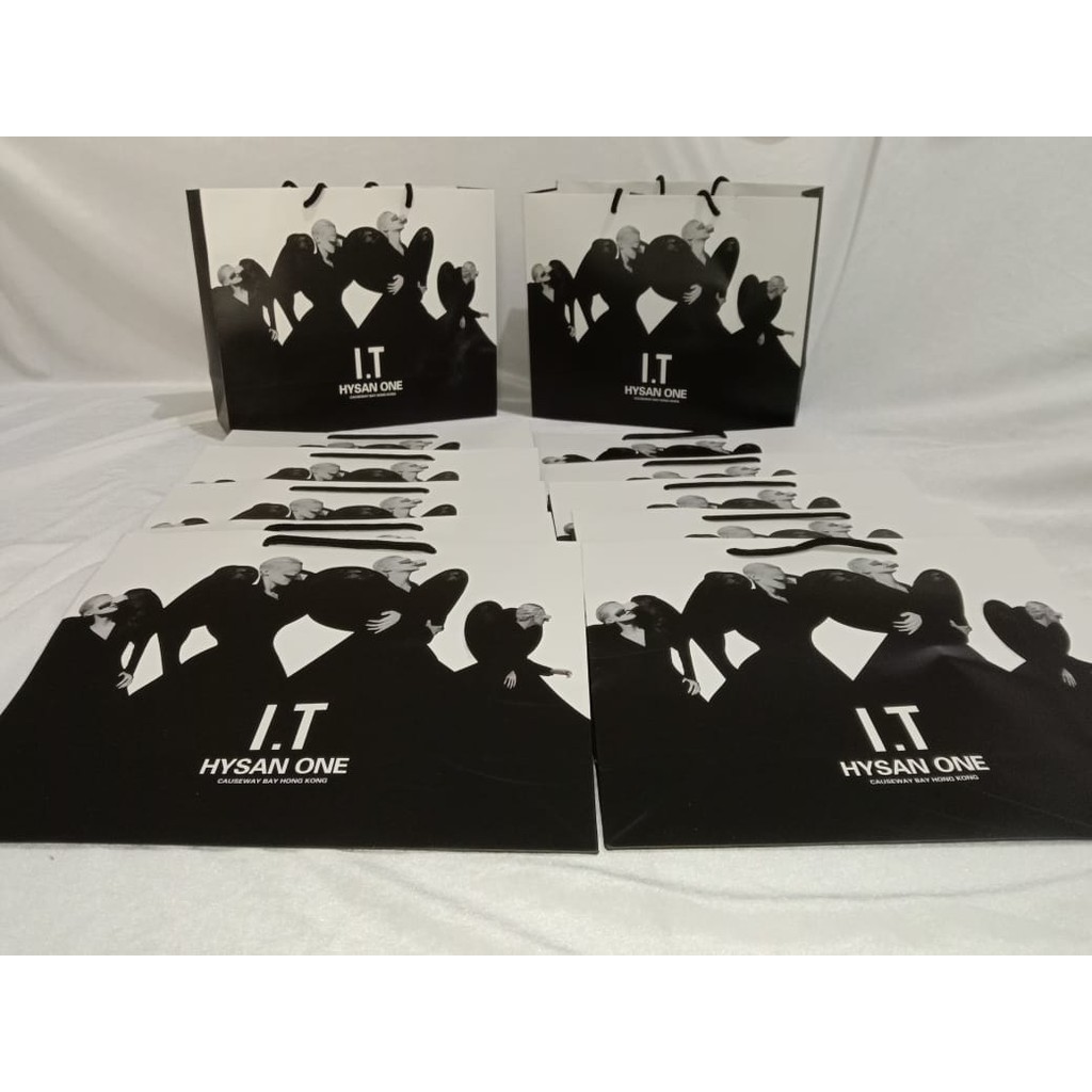 PAPERBAG MOTIF I.T HYSAN ONE WANITA#158