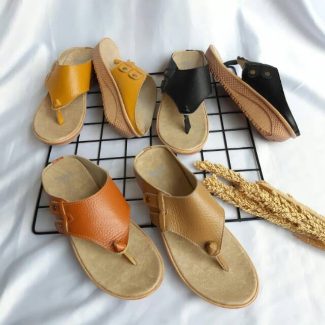 Sandal kulit garut/sandal kulit murah /sandal kulit wanita/sandal papirut