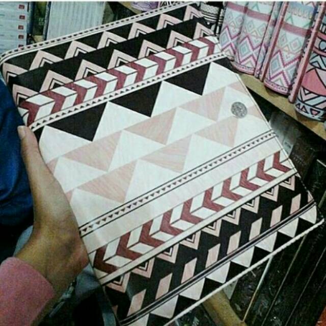 

BINDER TRIBAL 20RING