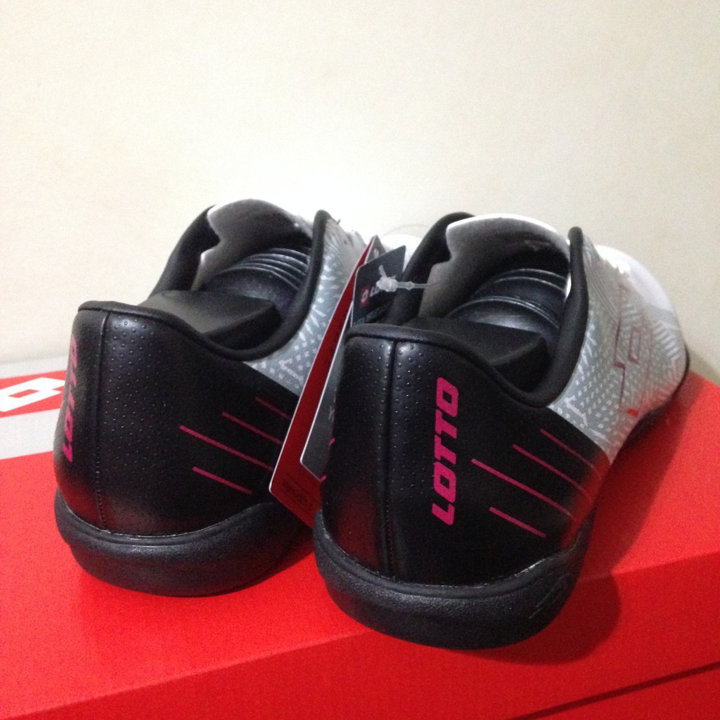 Sale Sepatu Futsal Lotto Blade IN White Jet Black L01040018 Original BNIB Promoted