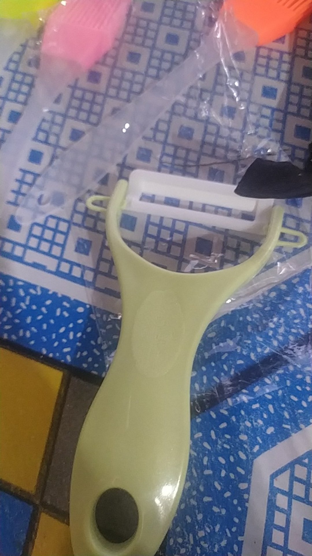 Pisau Kupas Kulit Buah / Peeler / Ceramic Fruit Knife