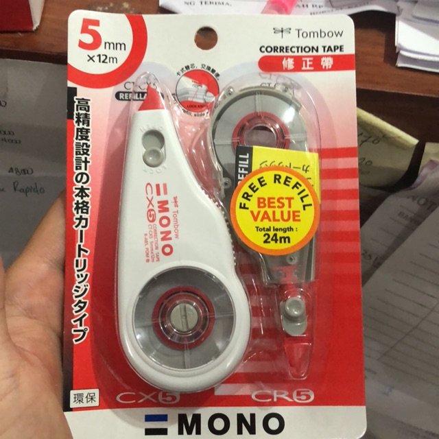 

Tipex tombow mono plus refill kemasan merah lebar 5 mm panjang 12 meter plus 1 buah isi refill