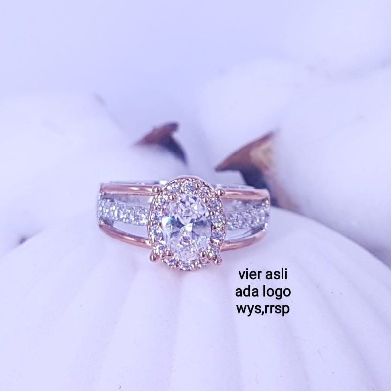 Cincin vier lapis mas 18,22k,ada logo vier didalam cincin ,mata diamond (hidup)kilau,awet,tahan lama