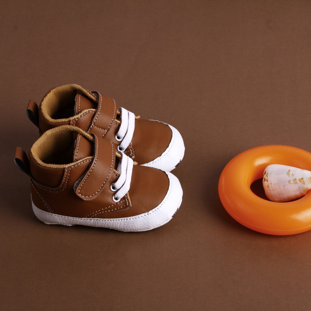 sepatu boots anak baru lahir ringan newborn preewalker brown PW BOOT