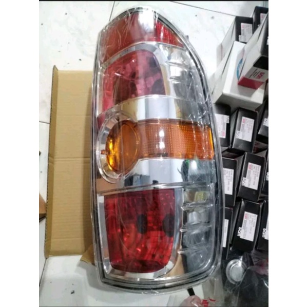 lampu stop mazda bt50 1pc