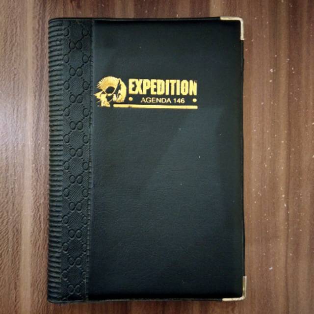 

Note Book Buku Tulis Buku Catatan Buku Agenda EXPEDITION 146 Hitam