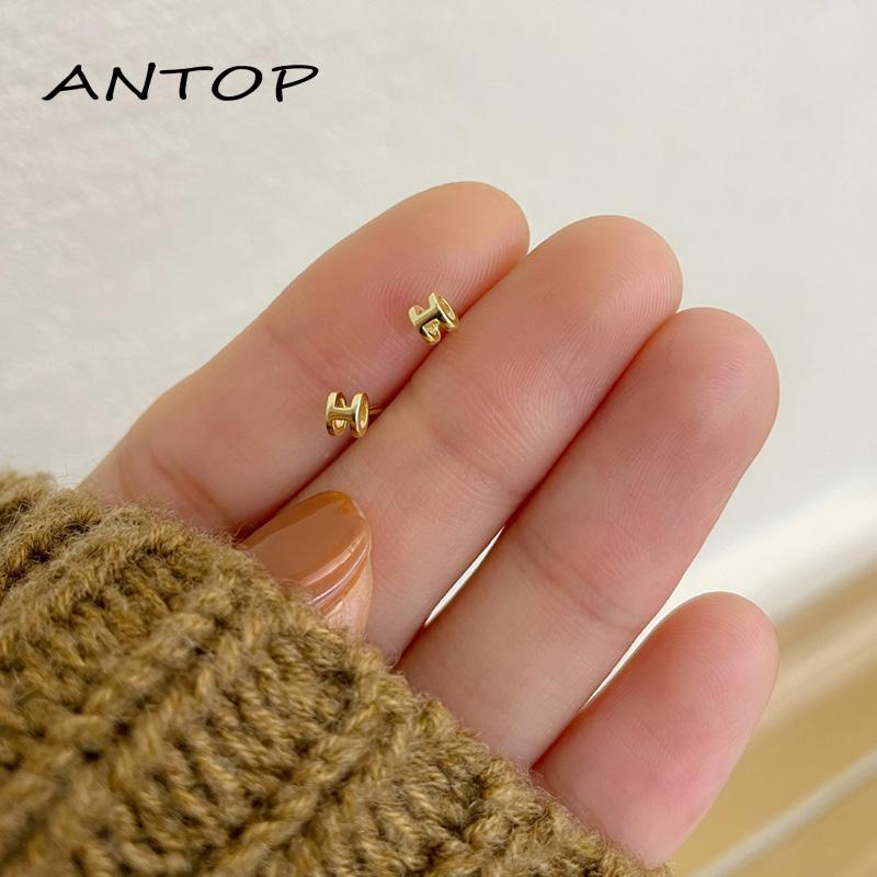 Anting Stud Mini Bentuk Huruf H Untuk Wanita