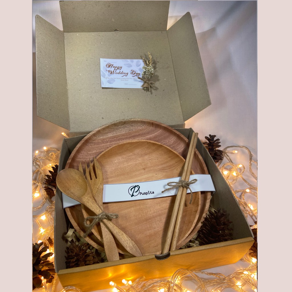 

Hampers Lebaran Idul Fitri Edisi Piring Besar
