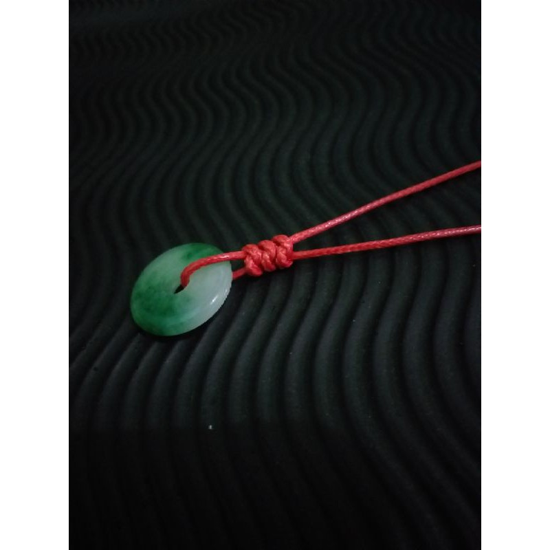 kalung giok tali merah dan hitam