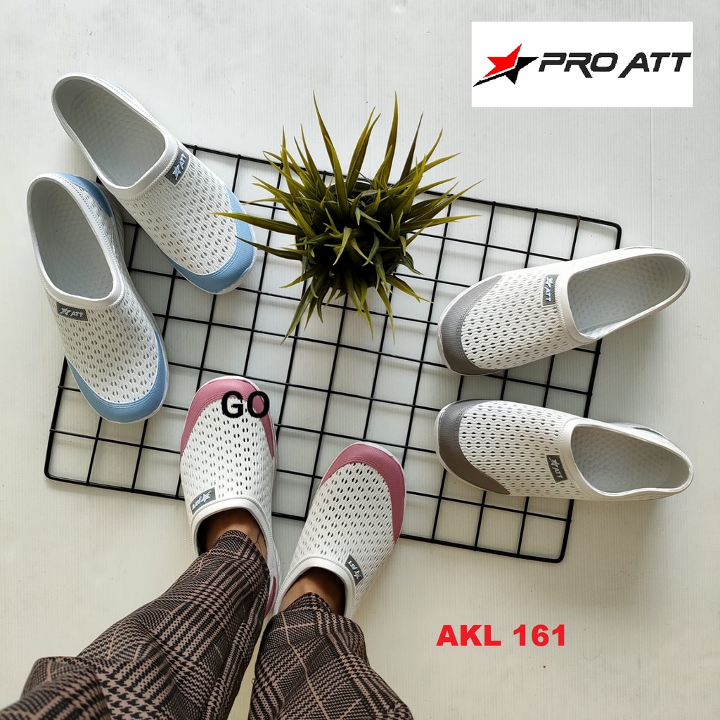 BB ATT AKL 161 SEPATU KARET SLIP ON Sepatu Cewek Anti Air Empuk Tidak Lecet Ringan