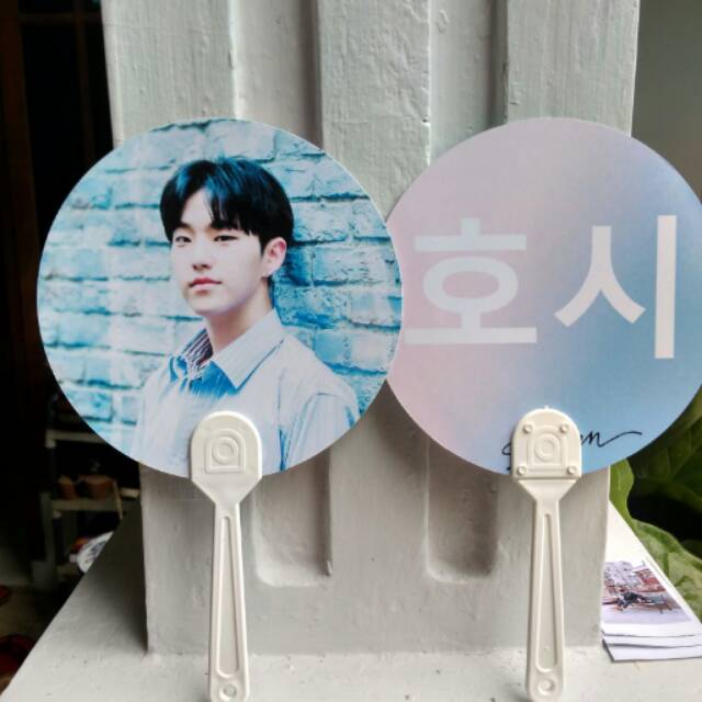 HANDFAN SEVENTEEN