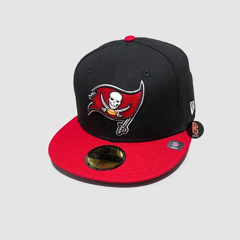 TOPI NEW ERA ORIGINAL 5950 SUPERBOWL 38 TAMPA BAY BUCCANEERS BLACK RED