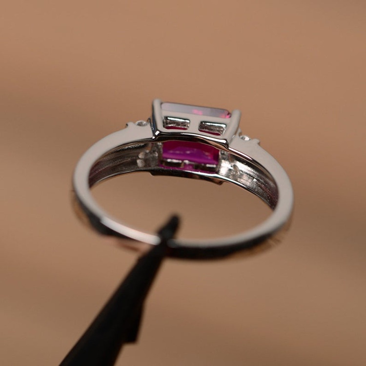 Cincin Kristal Ruby Diamond Bahan Titanium Steel S925 Untuk Wanita