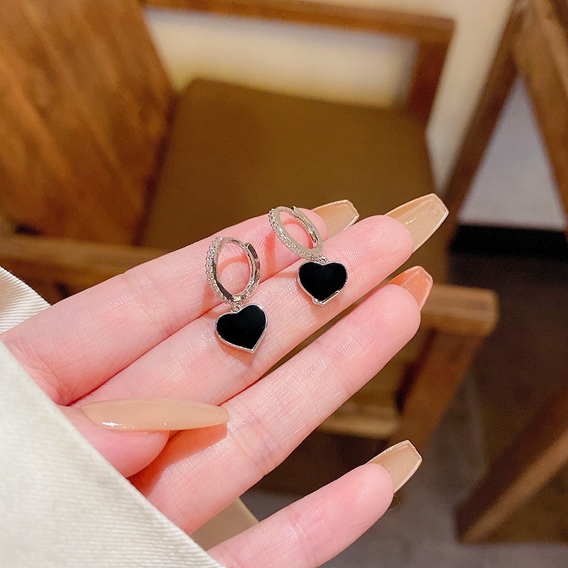 Anting Tusuk Gantung Bahan Sterling silver 925 Desain Hati Hitam Gaya Mewah Untuk Wanita