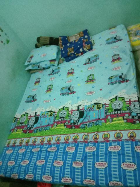 Seprei Karakter Hello Kitty Strawberry