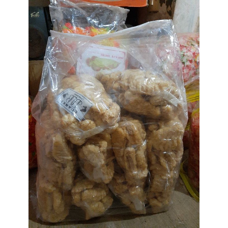 

tahu cuanki panjang coklat isi 50 pcs