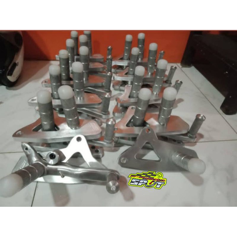 FootStep Underbone OSI 2tak satriaRU satria Agresif sartria Lumba satria Hiu
