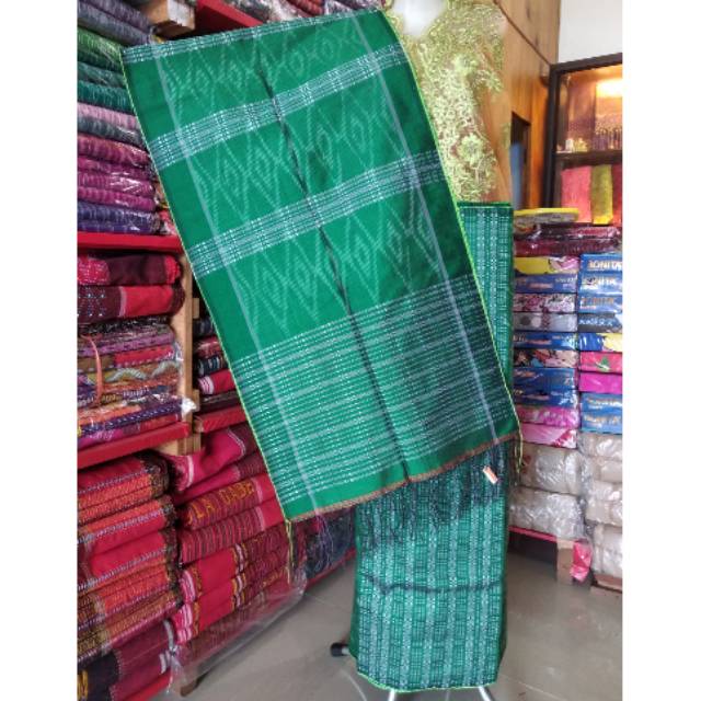Songket tenun simalungun